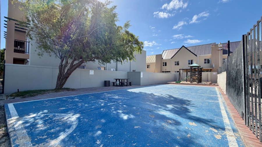 1 Bedroom Property for Sale in Gordons Bay Central Western Cape